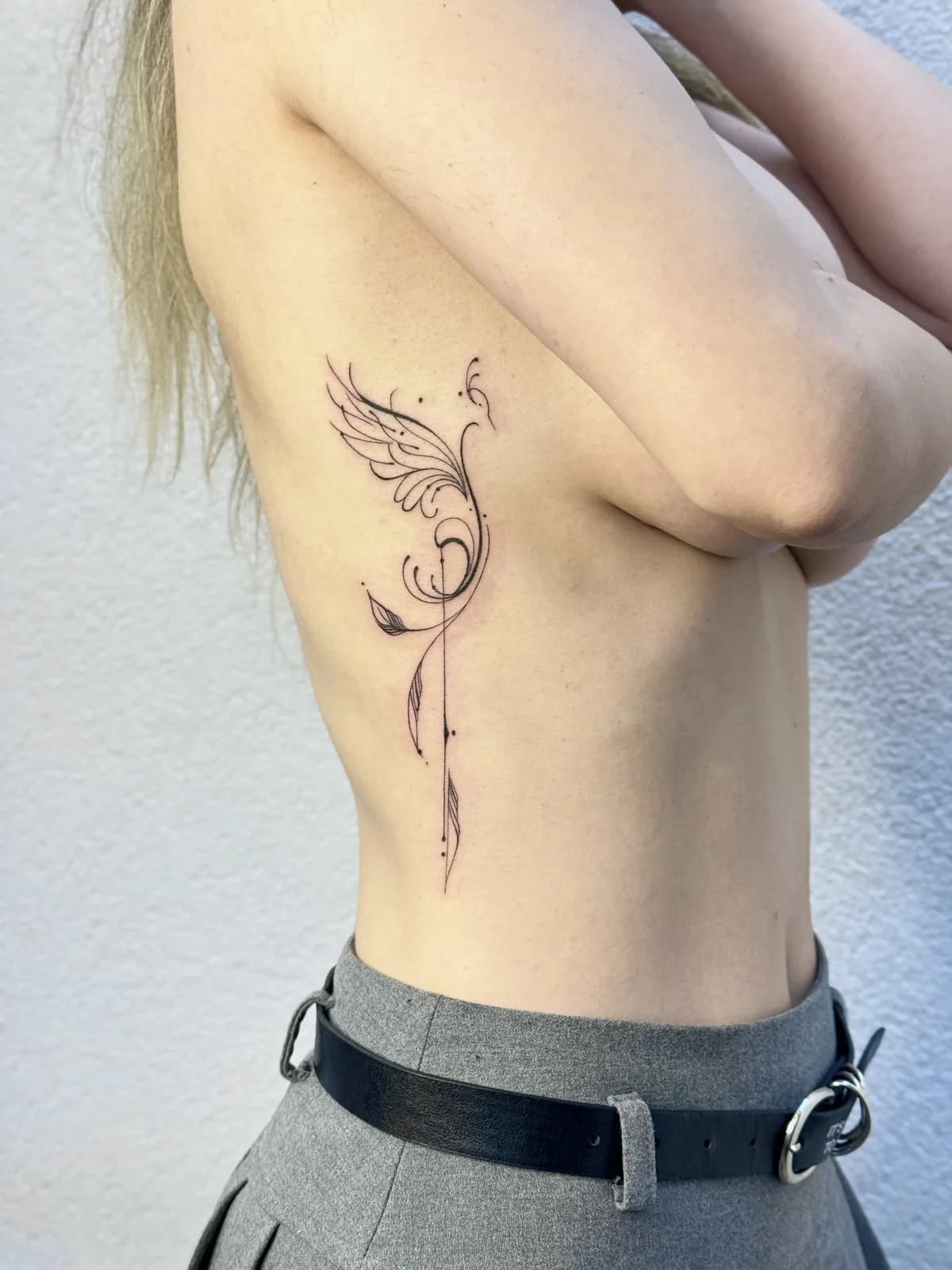 Fine Line — Phoenix curl, ribs