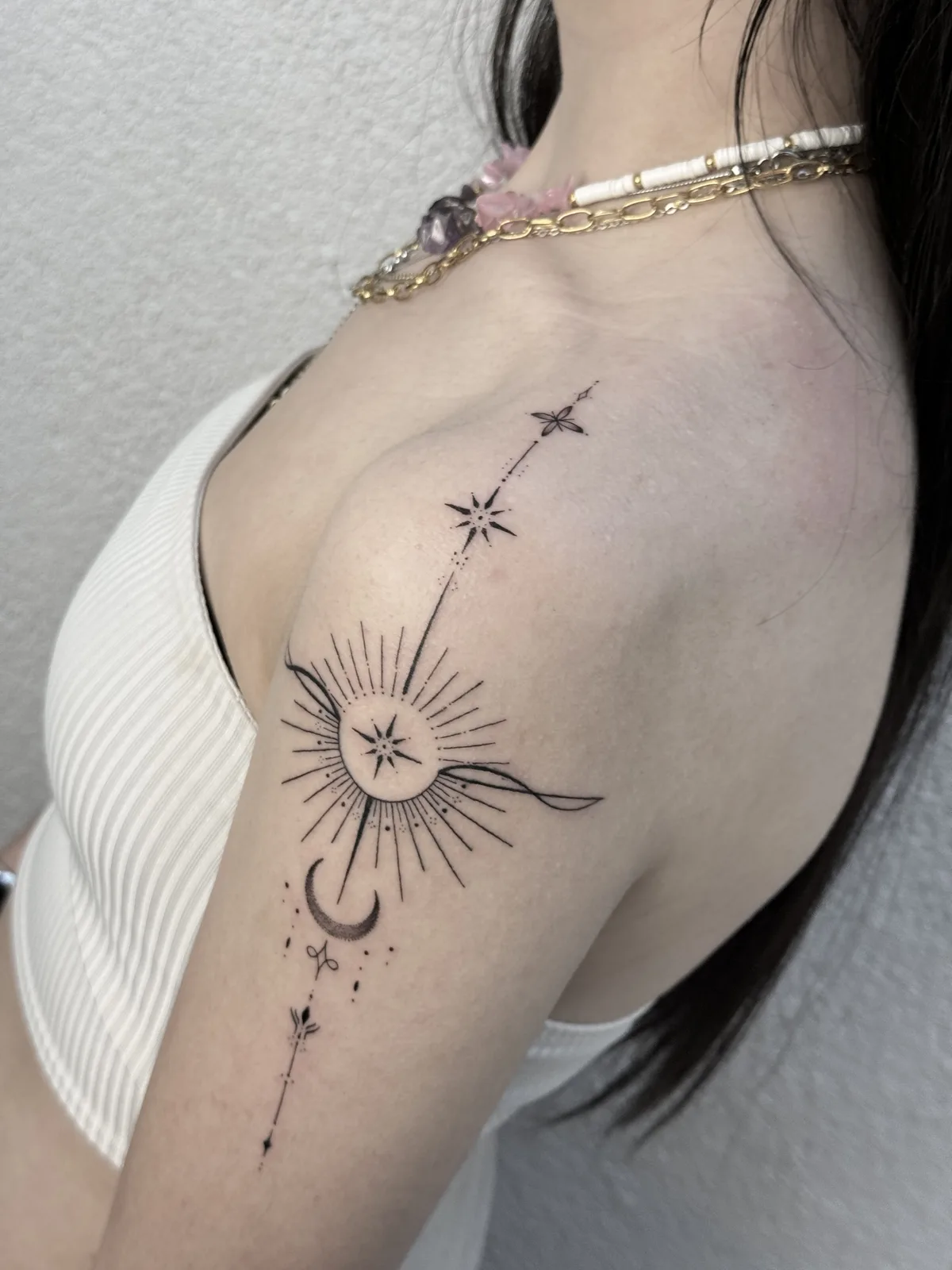 Ornamental — Radiant sun, arm