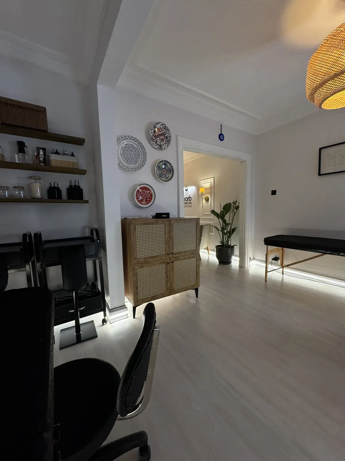 Barb Collective Tattoo Studio hijyenik çalışma alanı